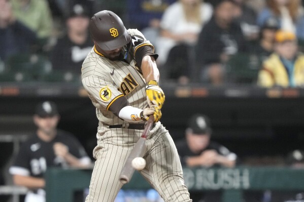 High-spending Padres eliminated despite 3-2 win over White Sox